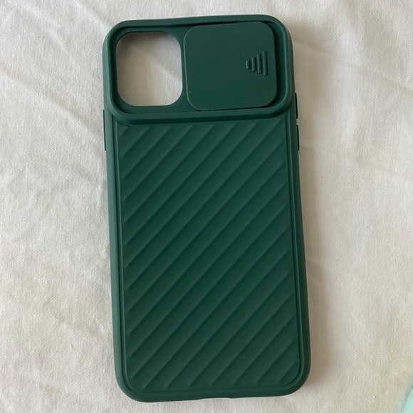 Free w purchase Bundle of I phone 11 cases with camera protect - Picture 6 of 11